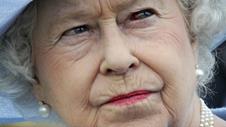 The Queen in 'fine fettle' despite a sore eye - ITV News